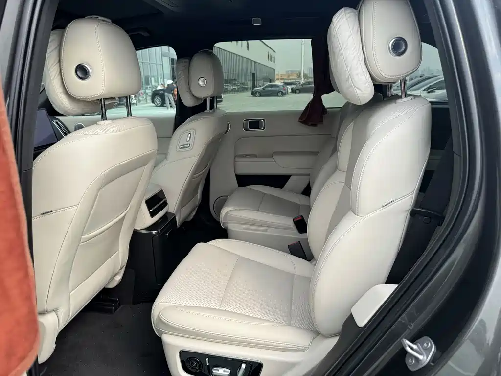 Li Auto Li L8 — миниатюра 5