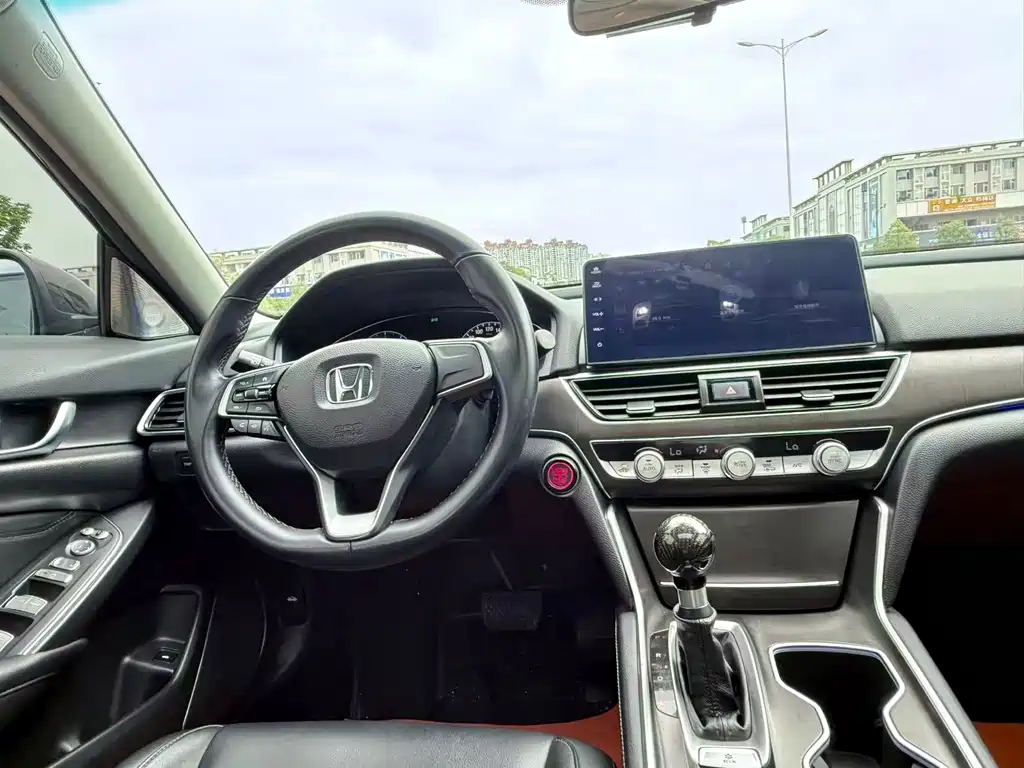 Honda Accord 2022 260TURBO Luxury