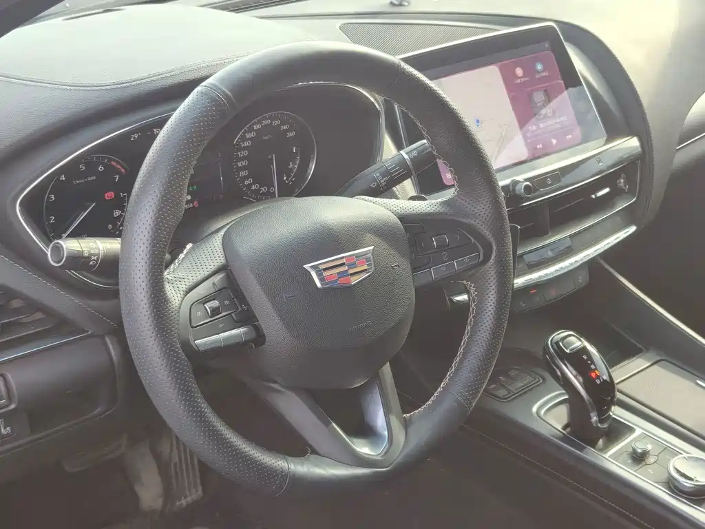 Cadillac CT5 — миниатюра 8