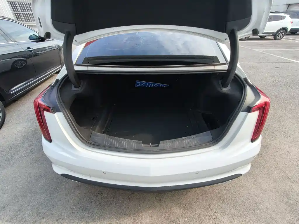 Cadillac CT5 — миниатюра 15