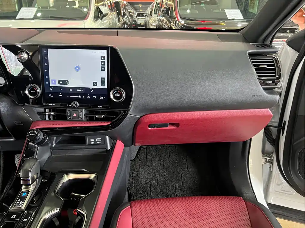 Lexus NX — миниатюра 16