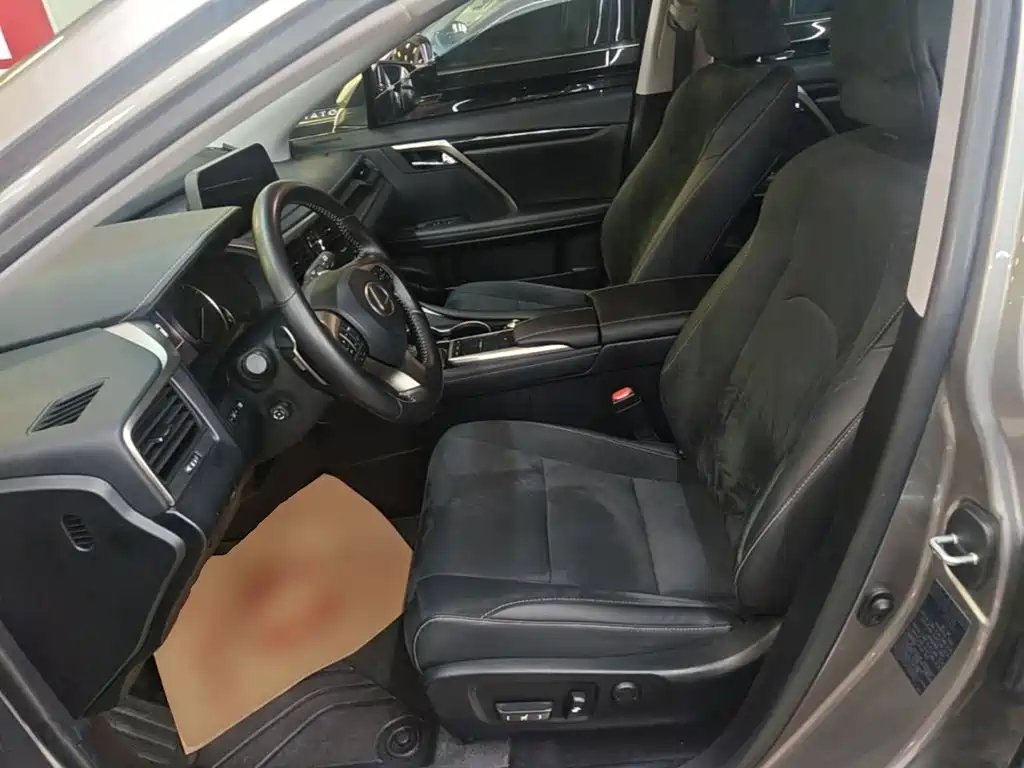 Lexus RX — миниатюра 15