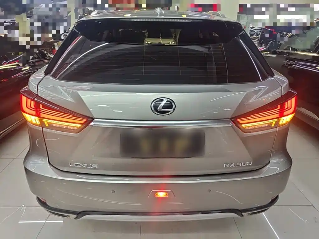 Lexus RX — миниатюра 6