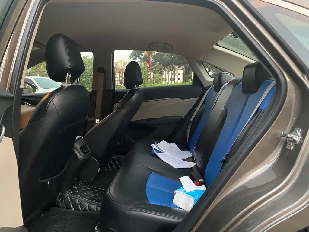 Buick Excelle — миниатюра 7