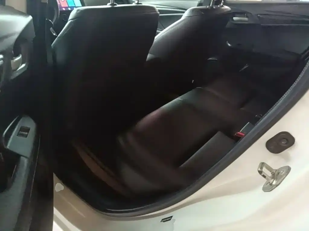 Honda Fit — миниатюра 17