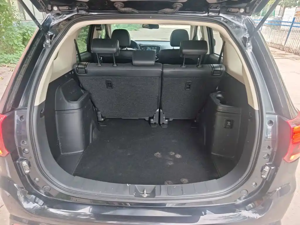 Mitsubishi Outlander — миниатюра 19