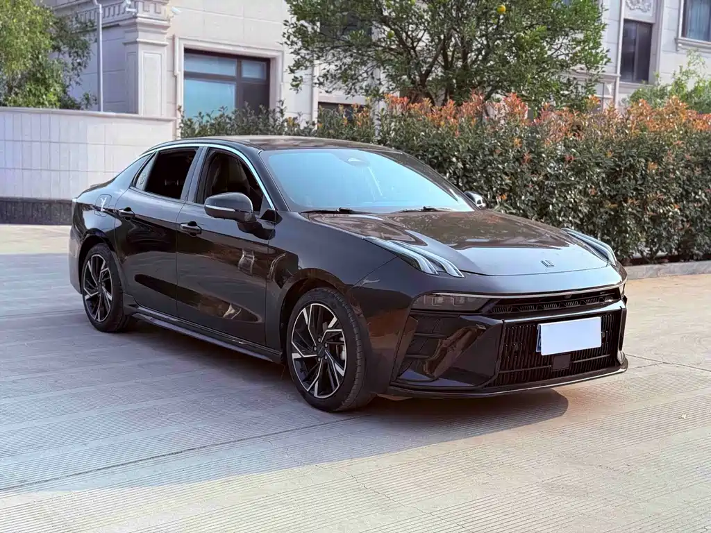 Lynk & Co 03 — миниатюра 3