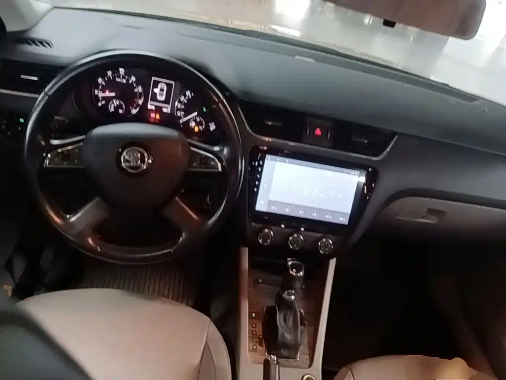 Skoda Octavia — миниатюра 10