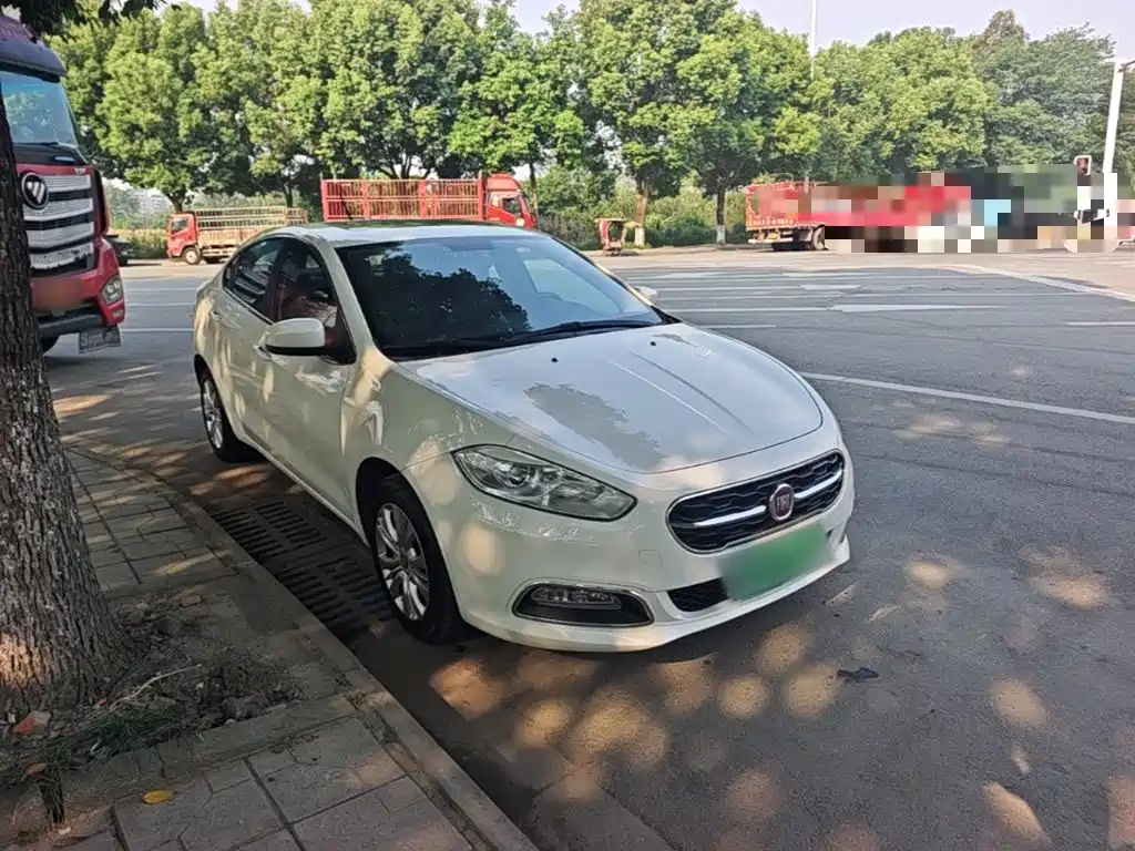 Fiat Viaggio — миниатюра 4