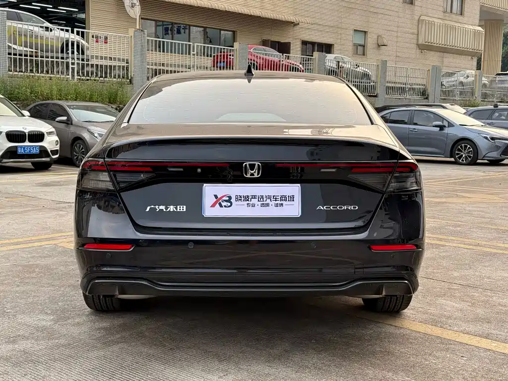 Honda Accord — миниатюра 15