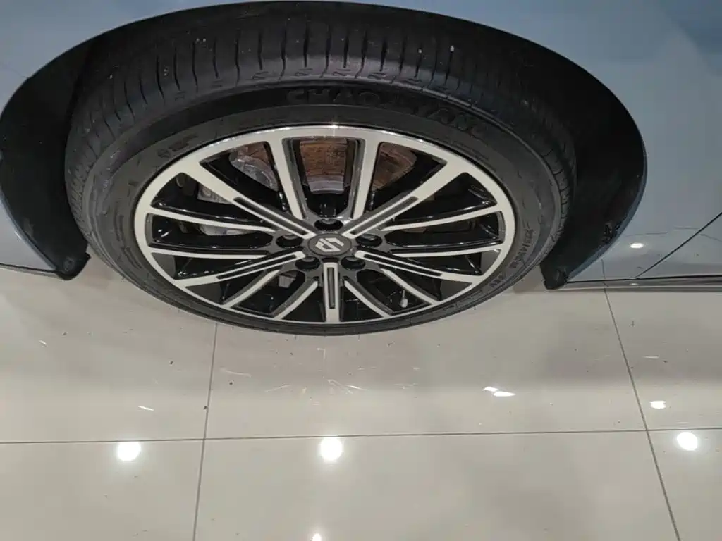Leapmotor Leapmotor B01 — миниатюра 23