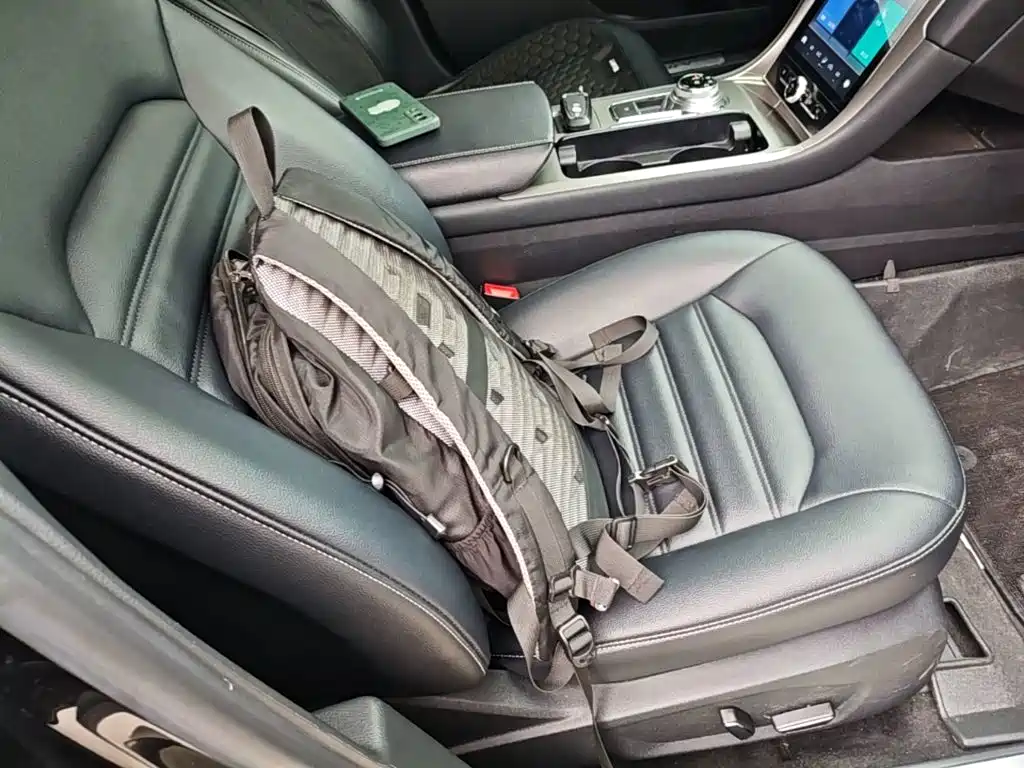 Ford Mondeo — миниатюра 25