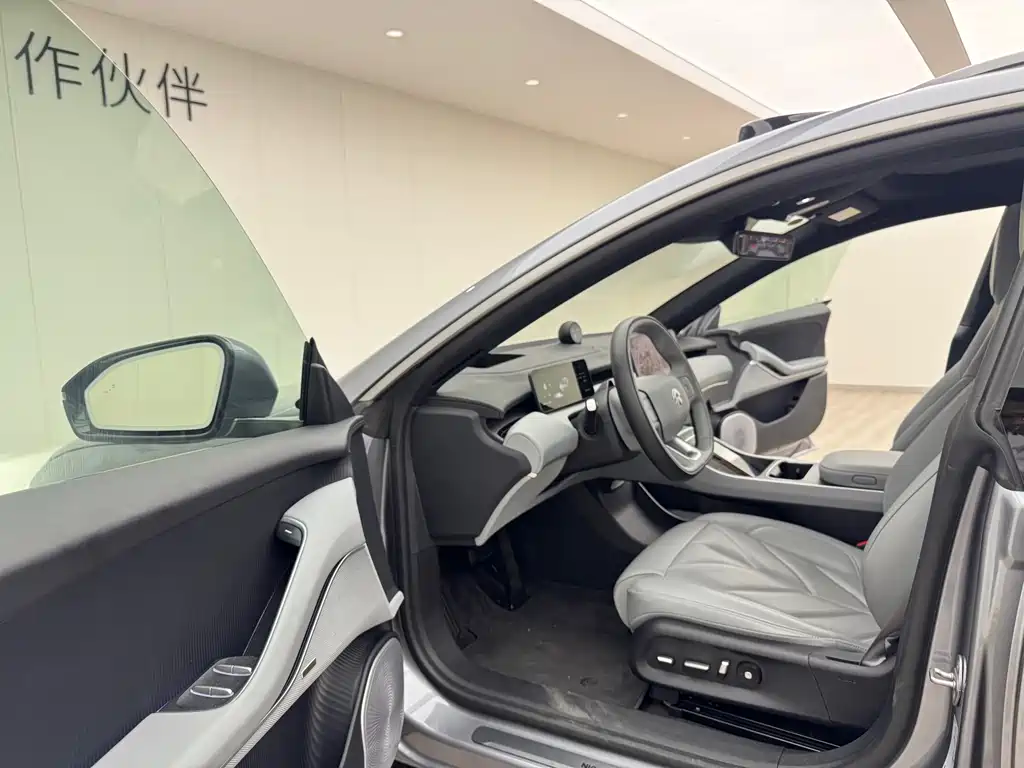 NIO ET5T 2025 75kWh Touring