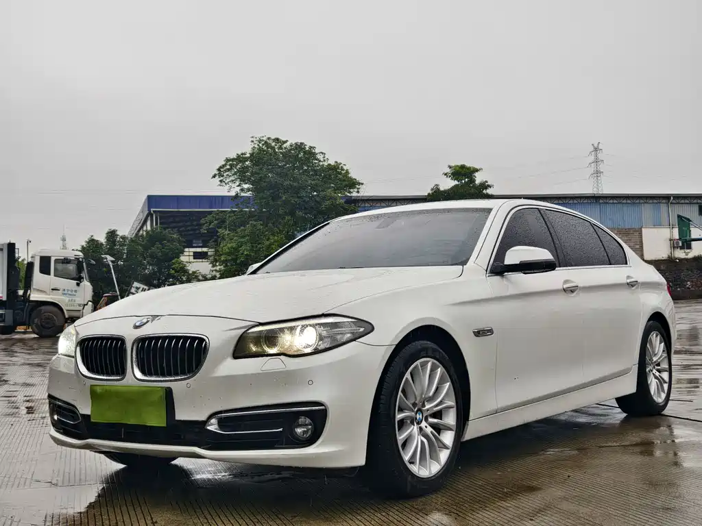 Купить BMW 5 Series