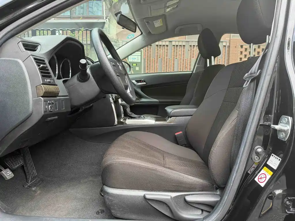 Toyota Reiz — миниатюра 4