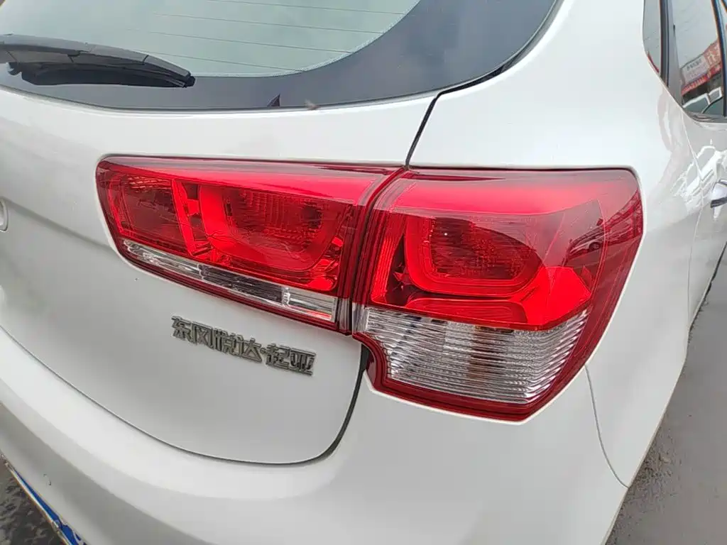 Kia K2 — миниатюра 8