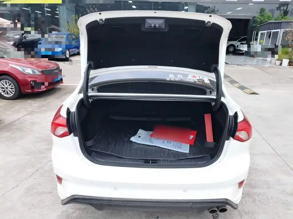 Ford Focus — миниатюра 19