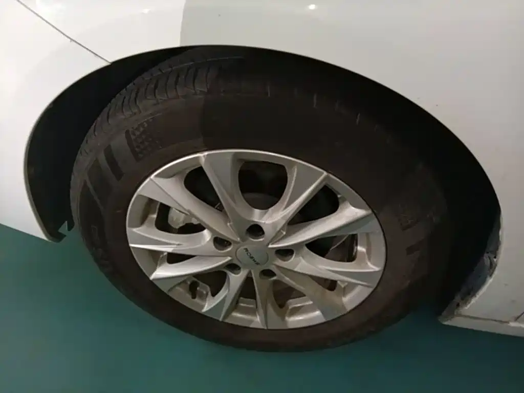 Roewe i5 — миниатюра 23