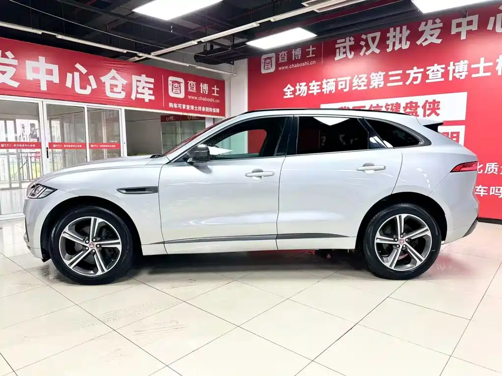 Jaguar F-PACE — миниатюра 4