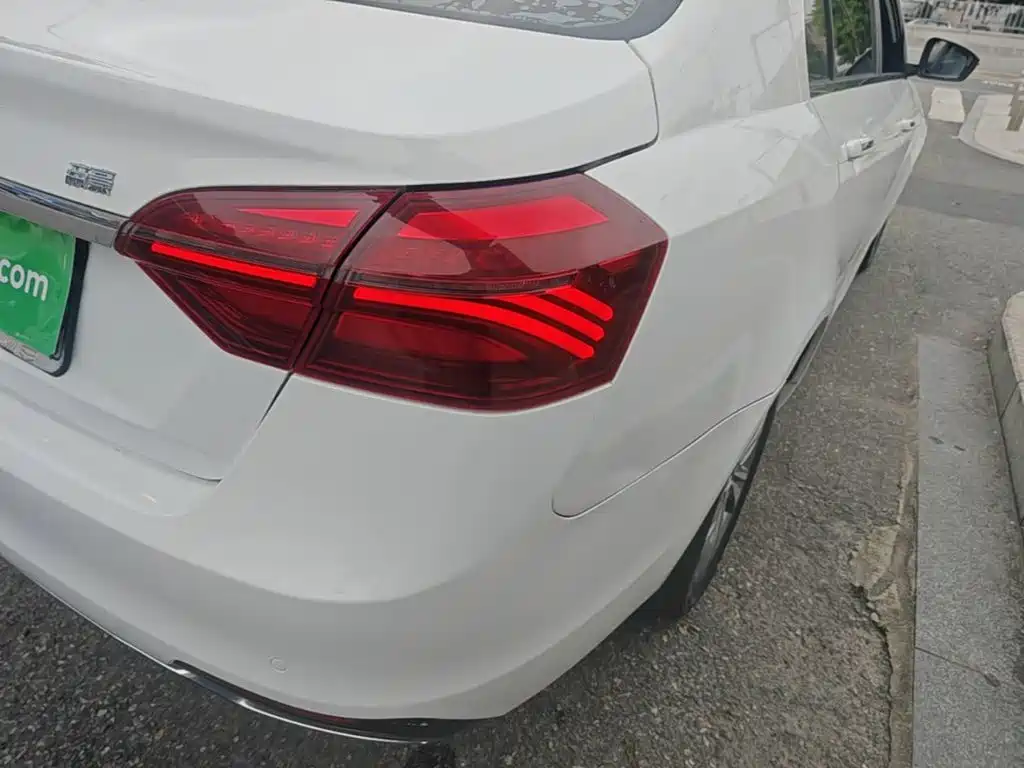 Geely Emgrand — миниатюра 8