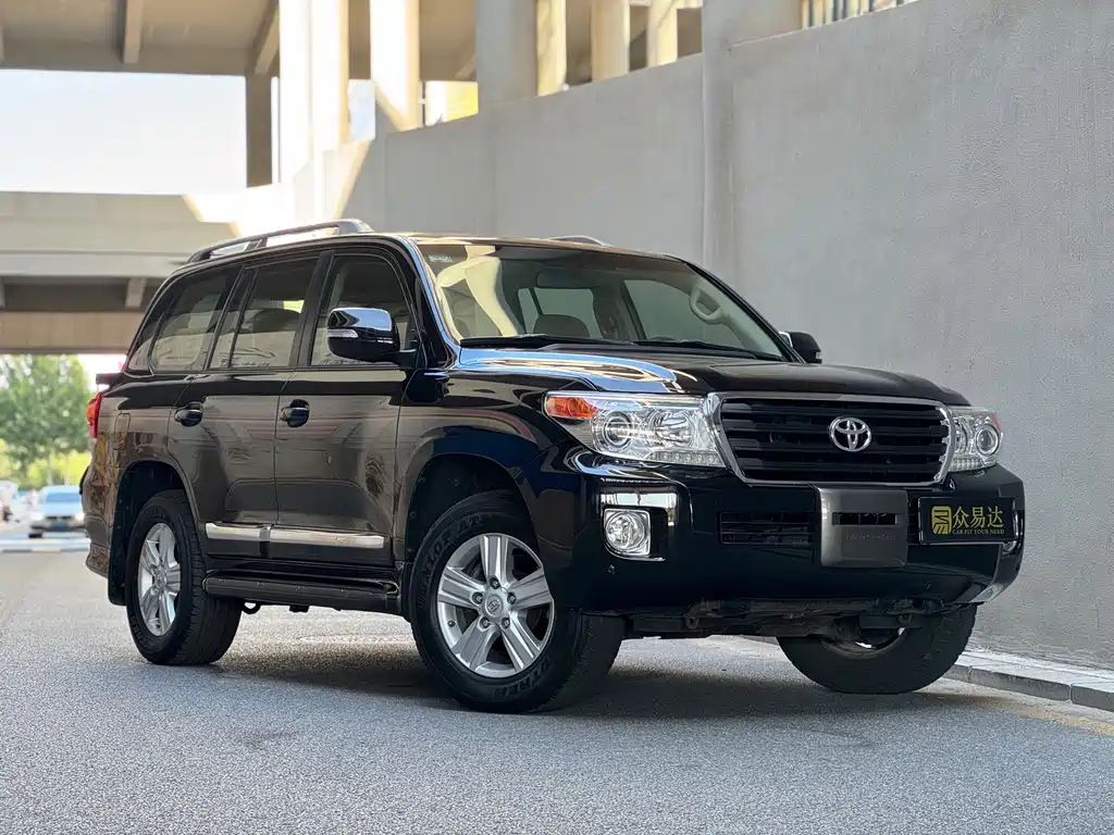 Toyota Land Cruiser — миниатюра 5