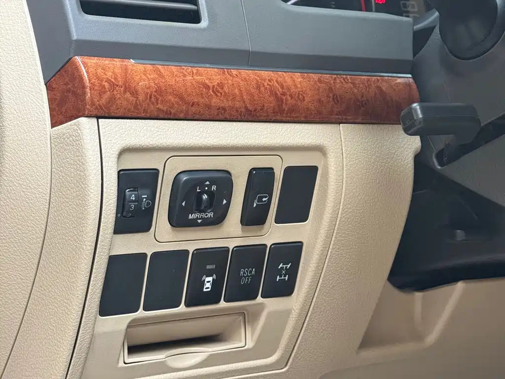 Toyota Land Cruiser — миниатюра 27