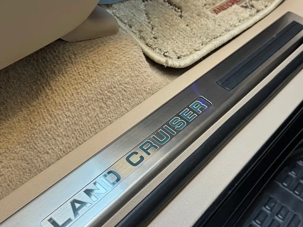 Toyota Land Cruiser — миниатюра 38