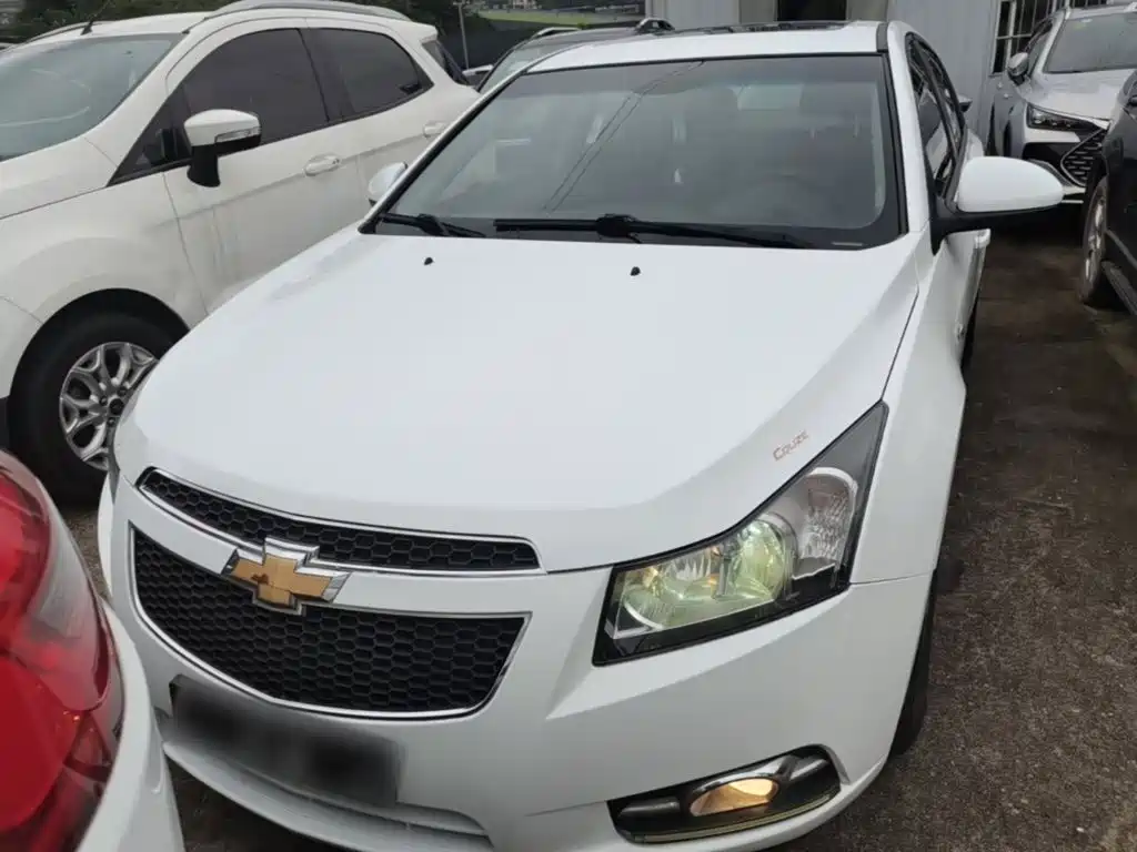 Chevrolet Cruze 2013 1.6L MT Luxury