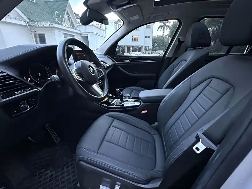 BMW X3 — миниатюра 6