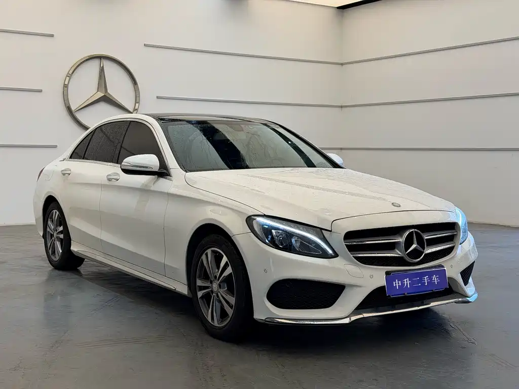 Mercedes-Benz C-Class — миниатюра 3