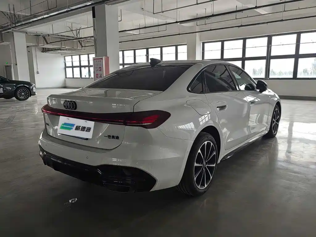 Audi A5L — миниатюра 5