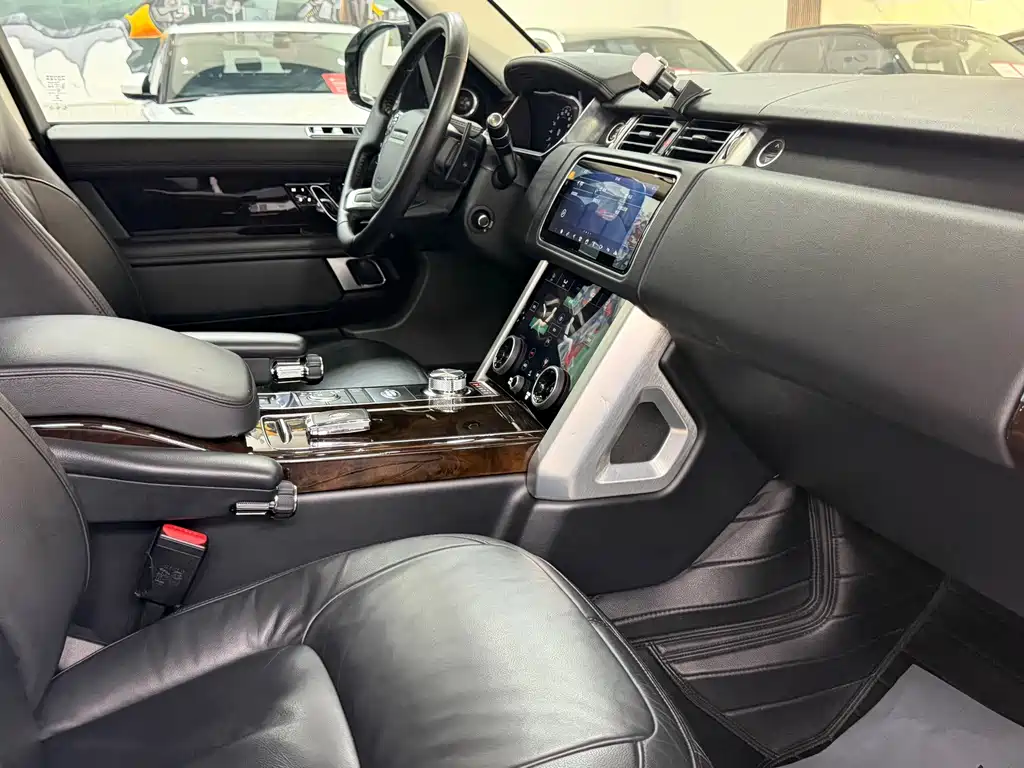Land Rover Range Rover — миниатюра 14