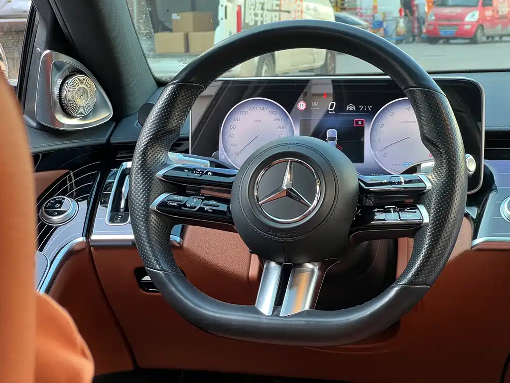Mercedes-Benz S-Class — миниатюра 17