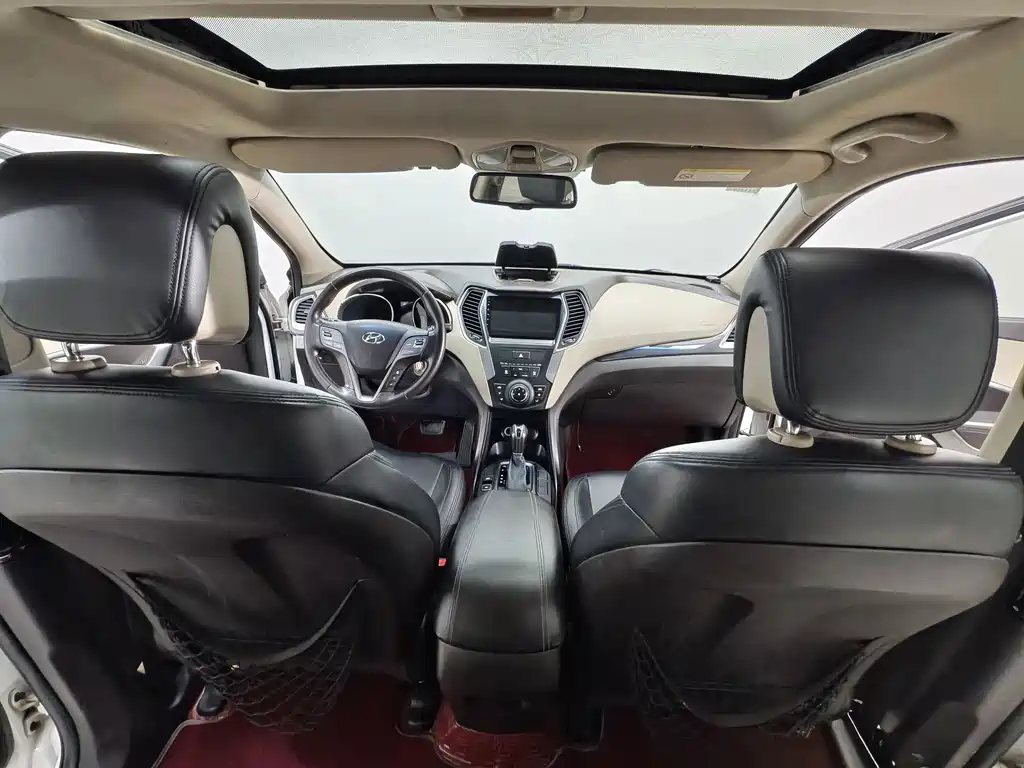Hyundai Santa Fe — миниатюра 10
