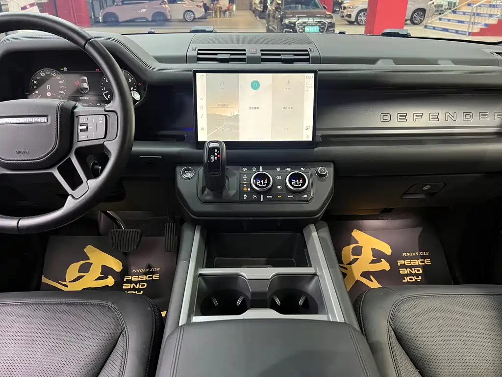 Land Rover Defender — миниатюра 11