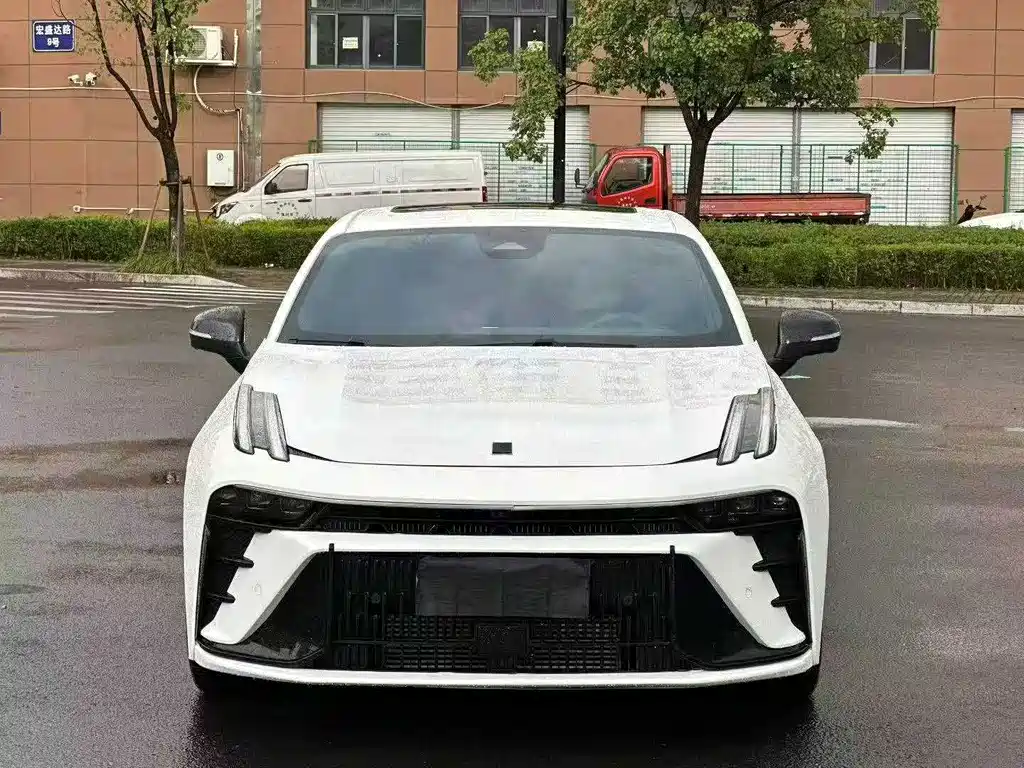 Lynk & Co 03 — миниатюра 2