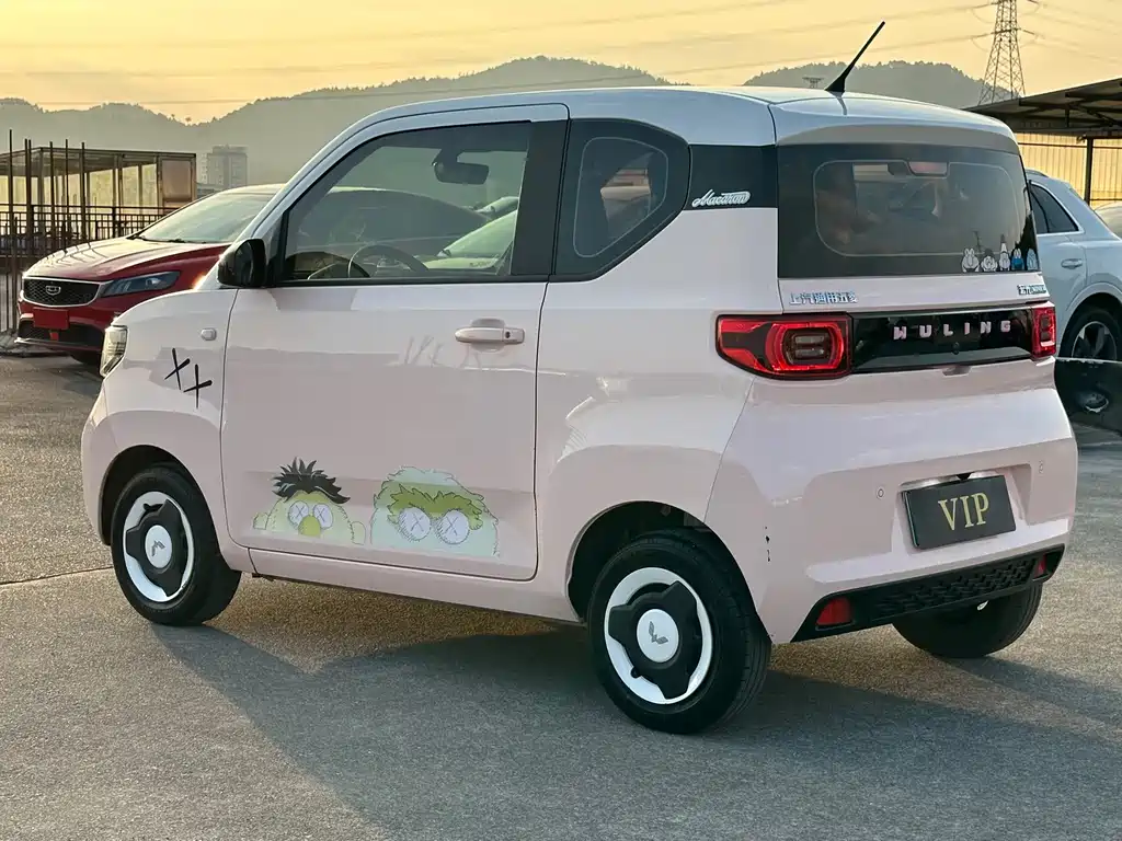 Wuling MINIEV — миниатюра 5