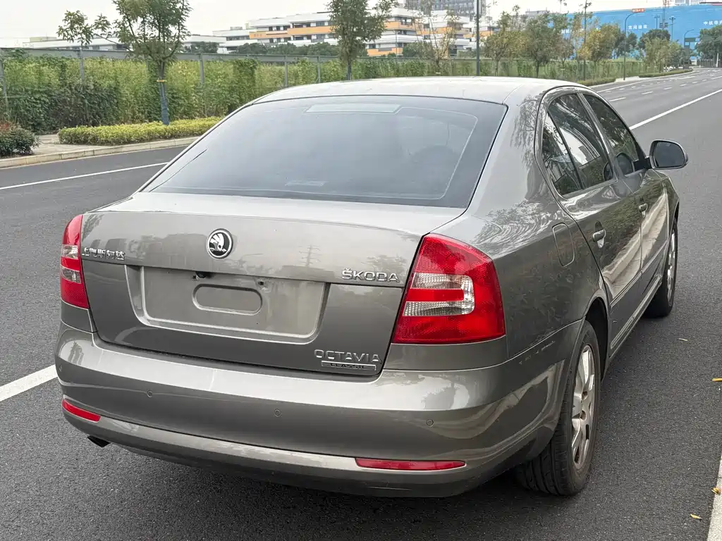 Skoda Octavia — миниатюра 9