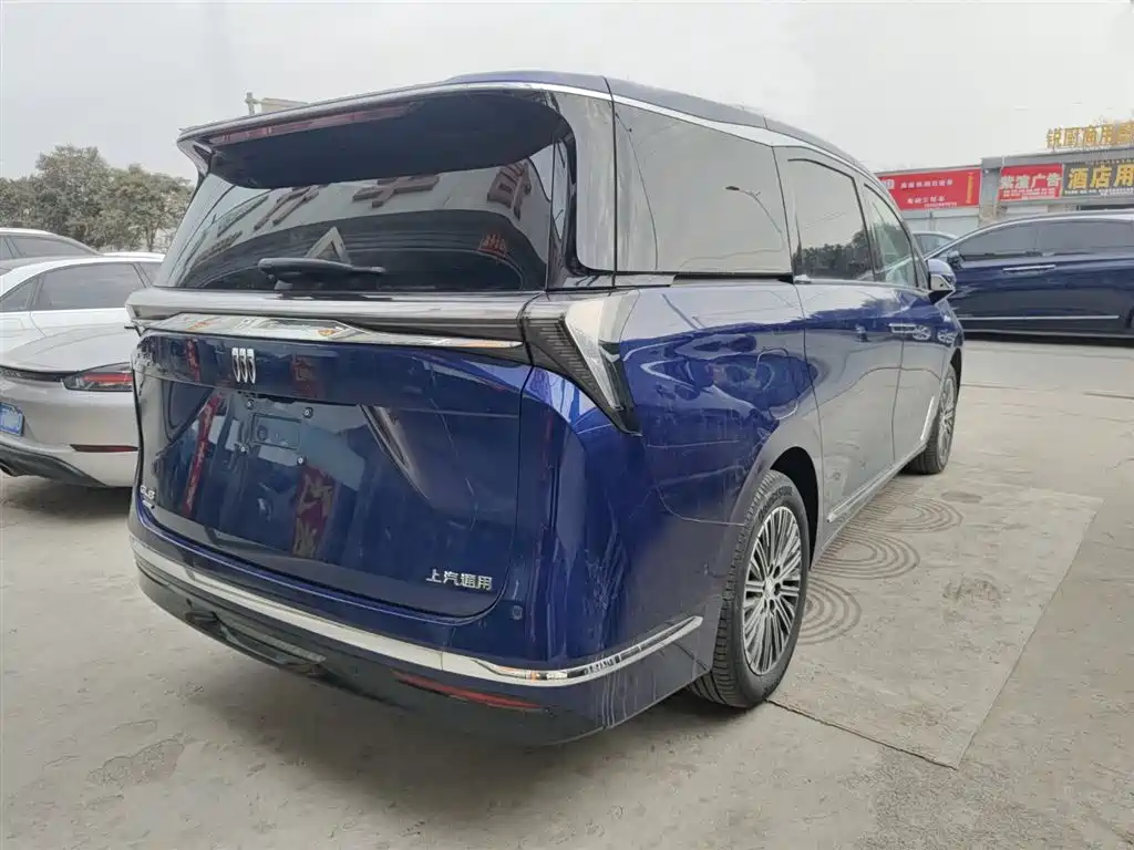 BUICK GL8 NEW ENERGY