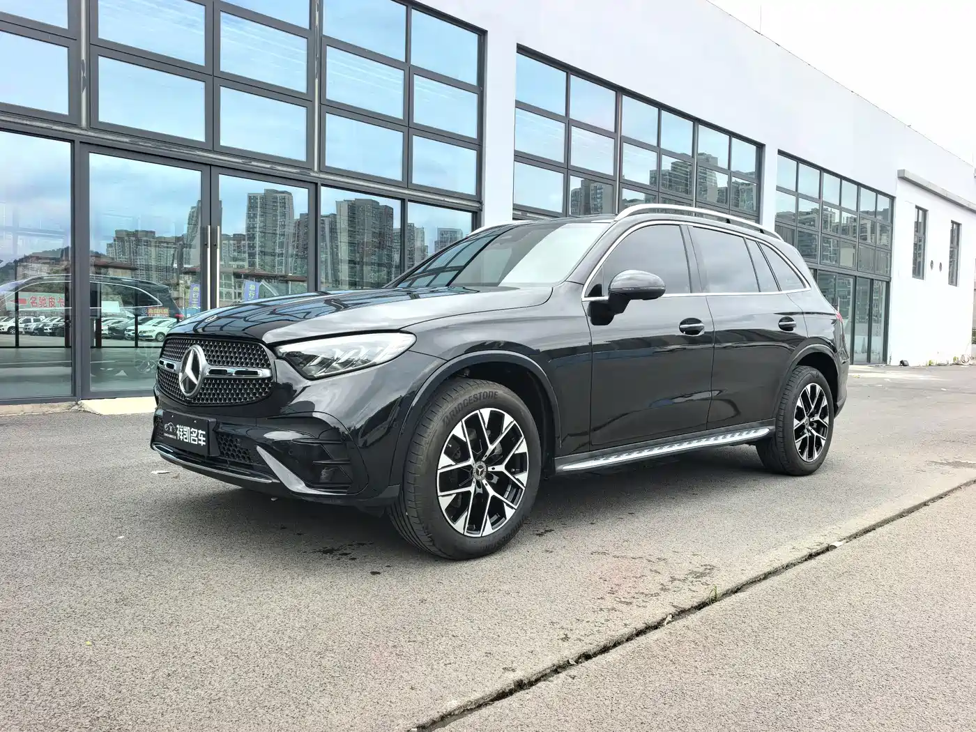 奔驰GLC 2024款 GLC 260 L 4MATIC 动感型 5座 2024