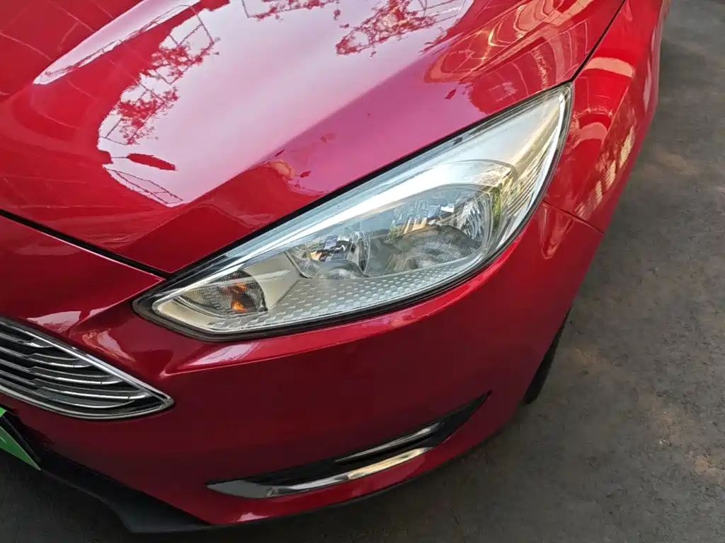 Ford Focus — миниатюра 24