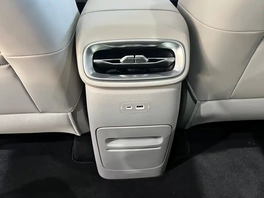 Leapmotor B10 2025 510