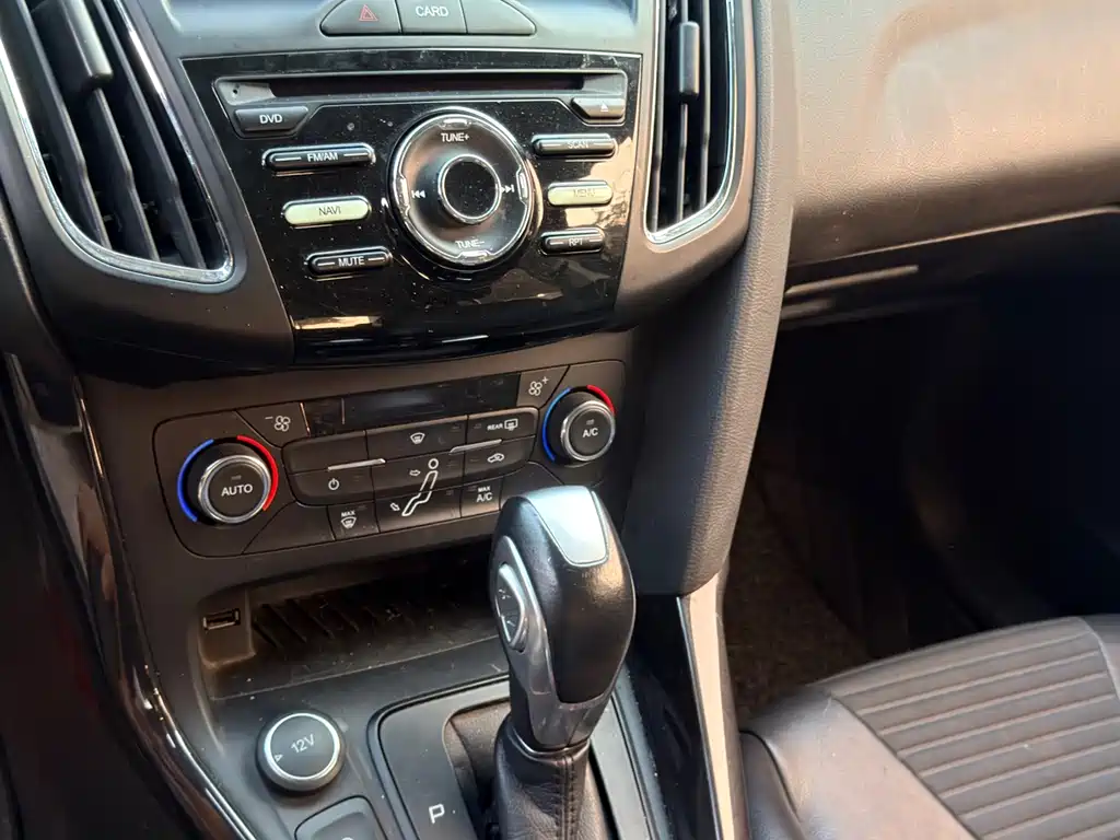 Ford Focus — миниатюра 17