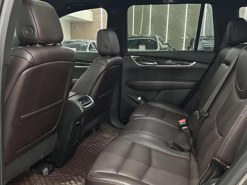 Cadillac XT6 — миниатюра 4