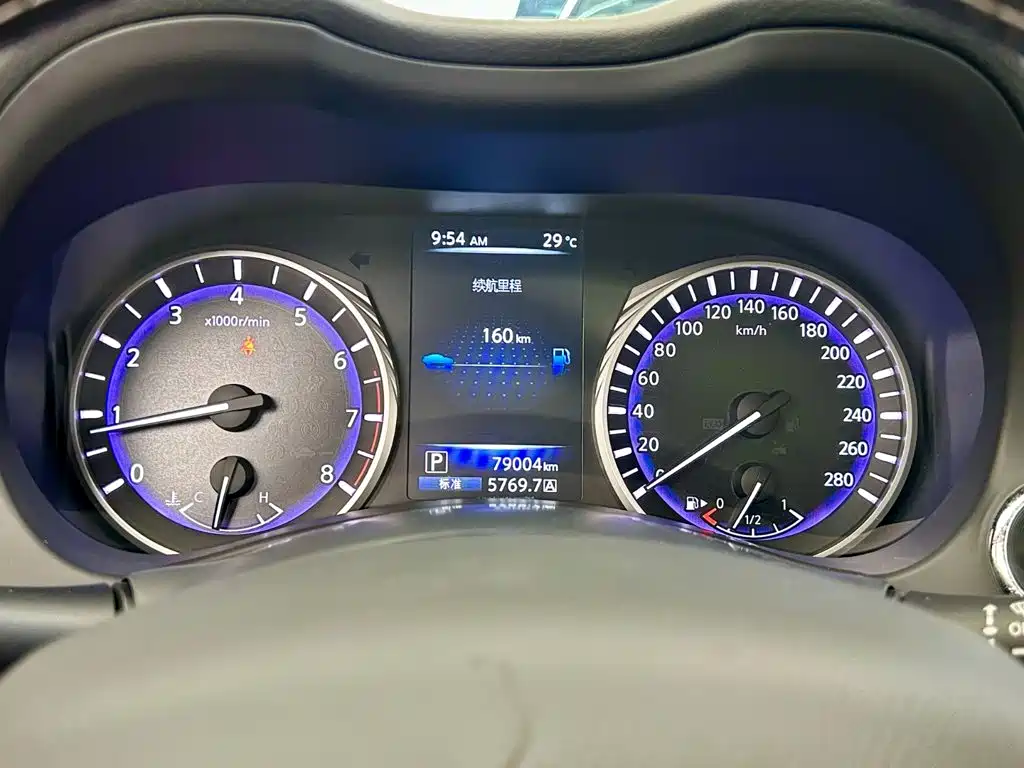 Infiniti Q50L — миниатюра 13