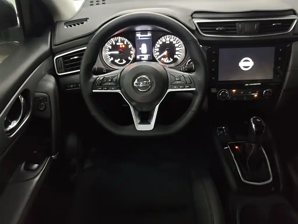 Nissan Qashqai — миниатюра 11
