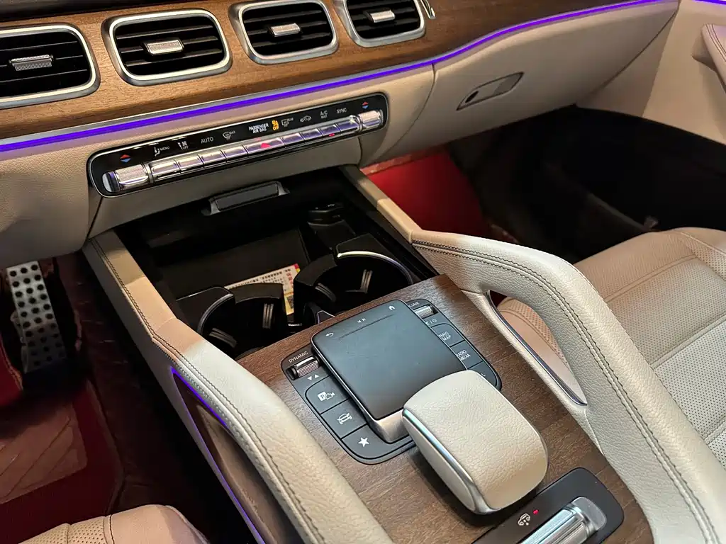 Mercedes-Benz GLS — миниатюра 10