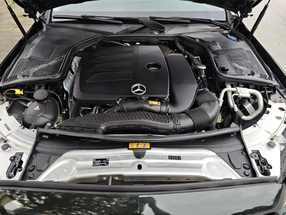 Mercedes-Benz C-Class — миниатюра 10