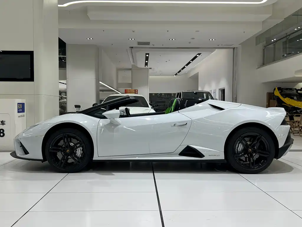 LAMBORGHINI HURACÁN