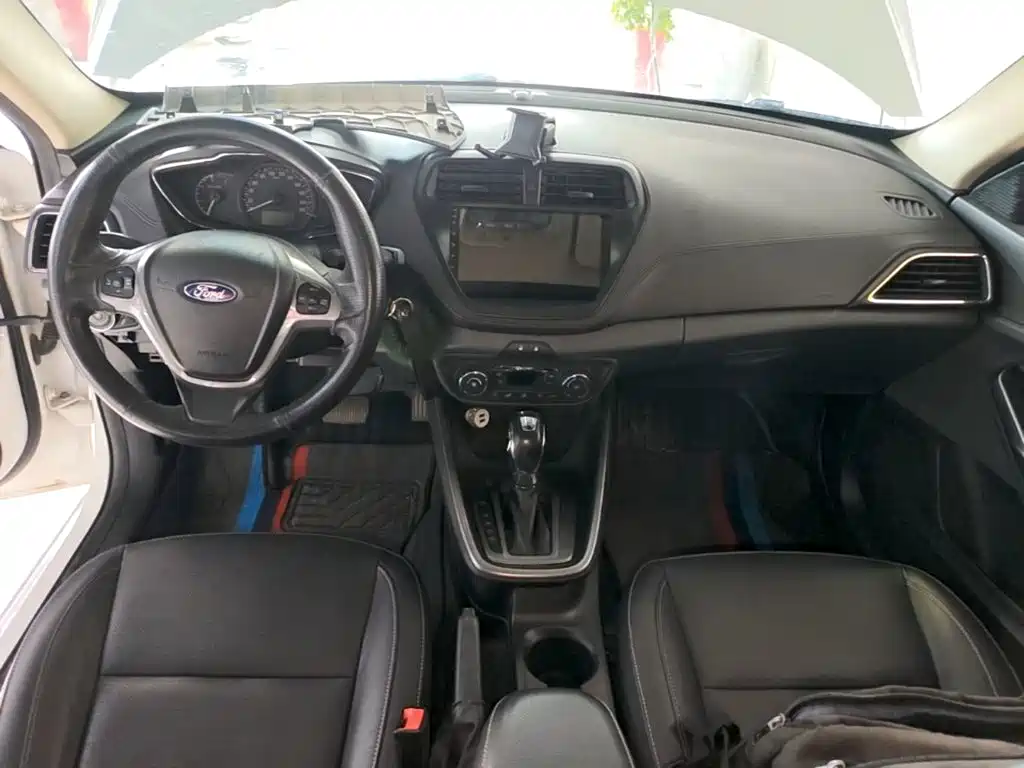 Ford Escort — миниатюра 10